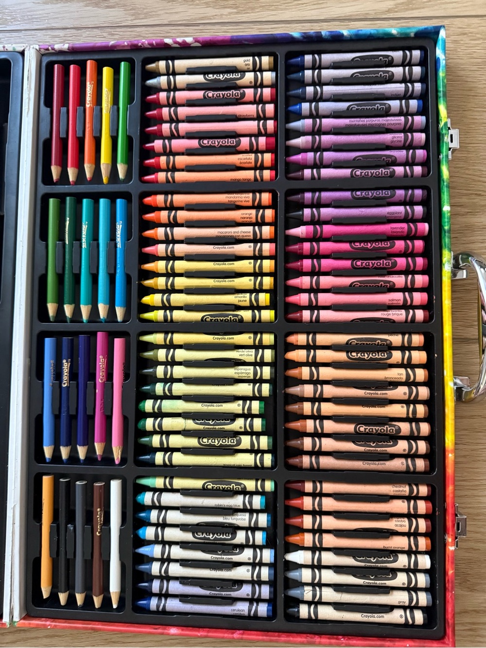Crayola Color Art Kit - Multicolor Storage Case - Picture 4 of 5